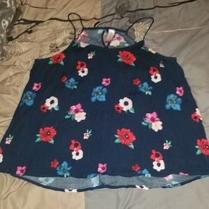Flowery, flowing tank top